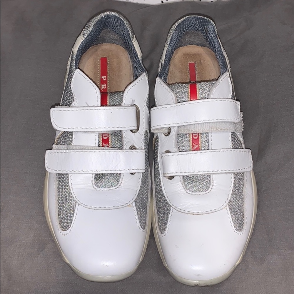☘️NEGOTIABLE☘️PRADA MENS SNEAKERS☘️